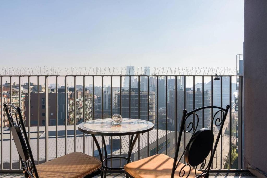 Апартаменты Fiera Milanocity View With Terrace Next To Shopping Mall Экстерьер фото